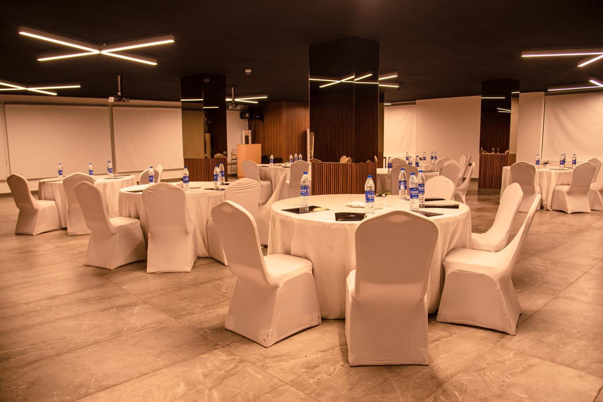 The Blowfish Hotel Lagos Extérieur photo